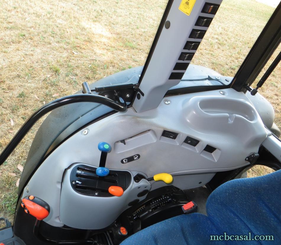 New Holland T4050 9 New Holland T4050 9