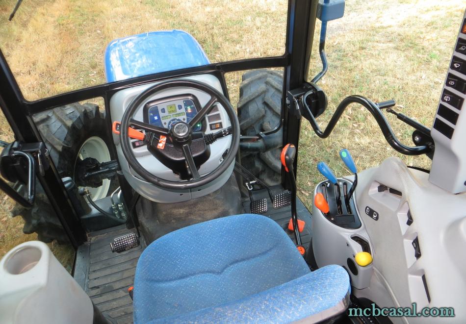 New Holland T4050 8 New Holland T4050 8