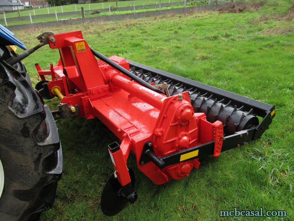 Fresadora Agrator AM 3100 C4 3 Fresadora Agrator AM 3100 C4 3