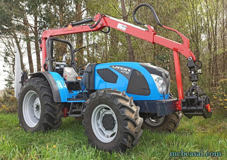 Grúa 5 M acoplada a Landini 4-075D 8