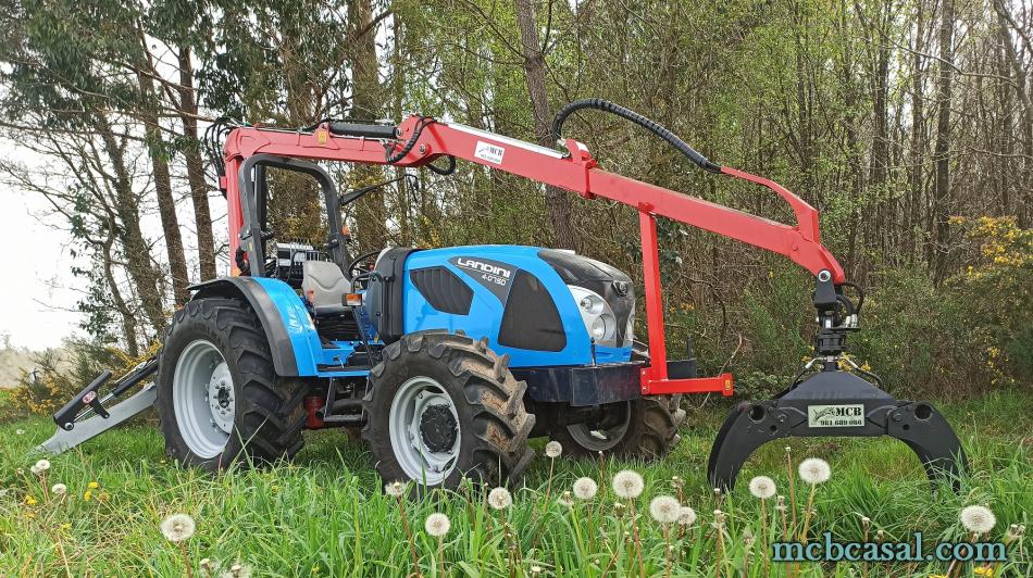 Grúa 5 M acoplada a Landini 4-075D 7