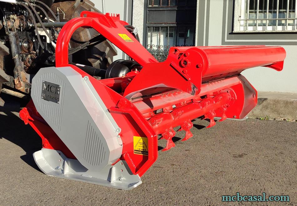 Trituradoras con puerta trasera hidráulica 2