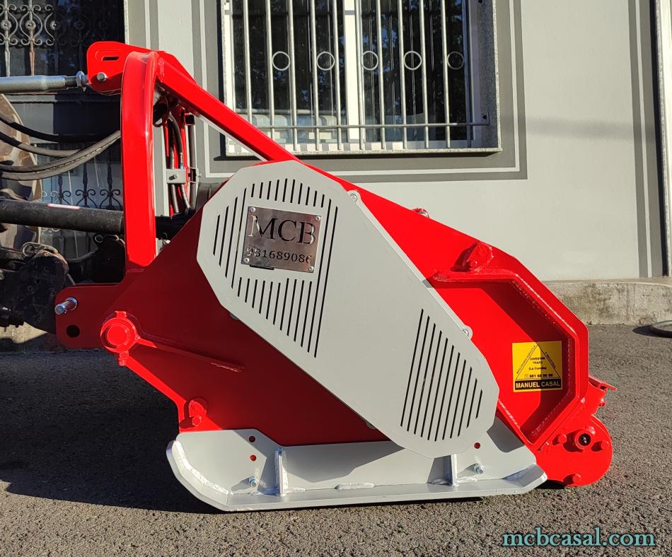 Trituradoras con puerta trasera hidráulica 6