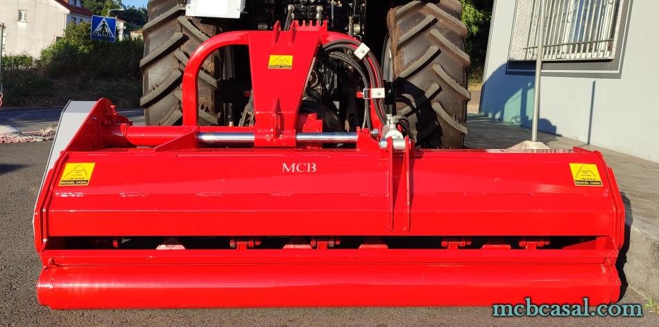 Trituradoras con puerta trasera hidráulica 7